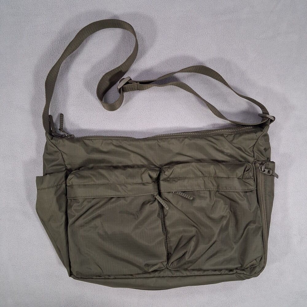 UNIQLO Multi-Pocket Shoulder Bag Messenger Crossbody Travel Green